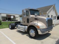 2016 Peterbilt 337 Daycab Tractor