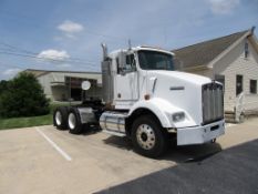 2000 Kenworth T800 Day Cab Truck Tractor