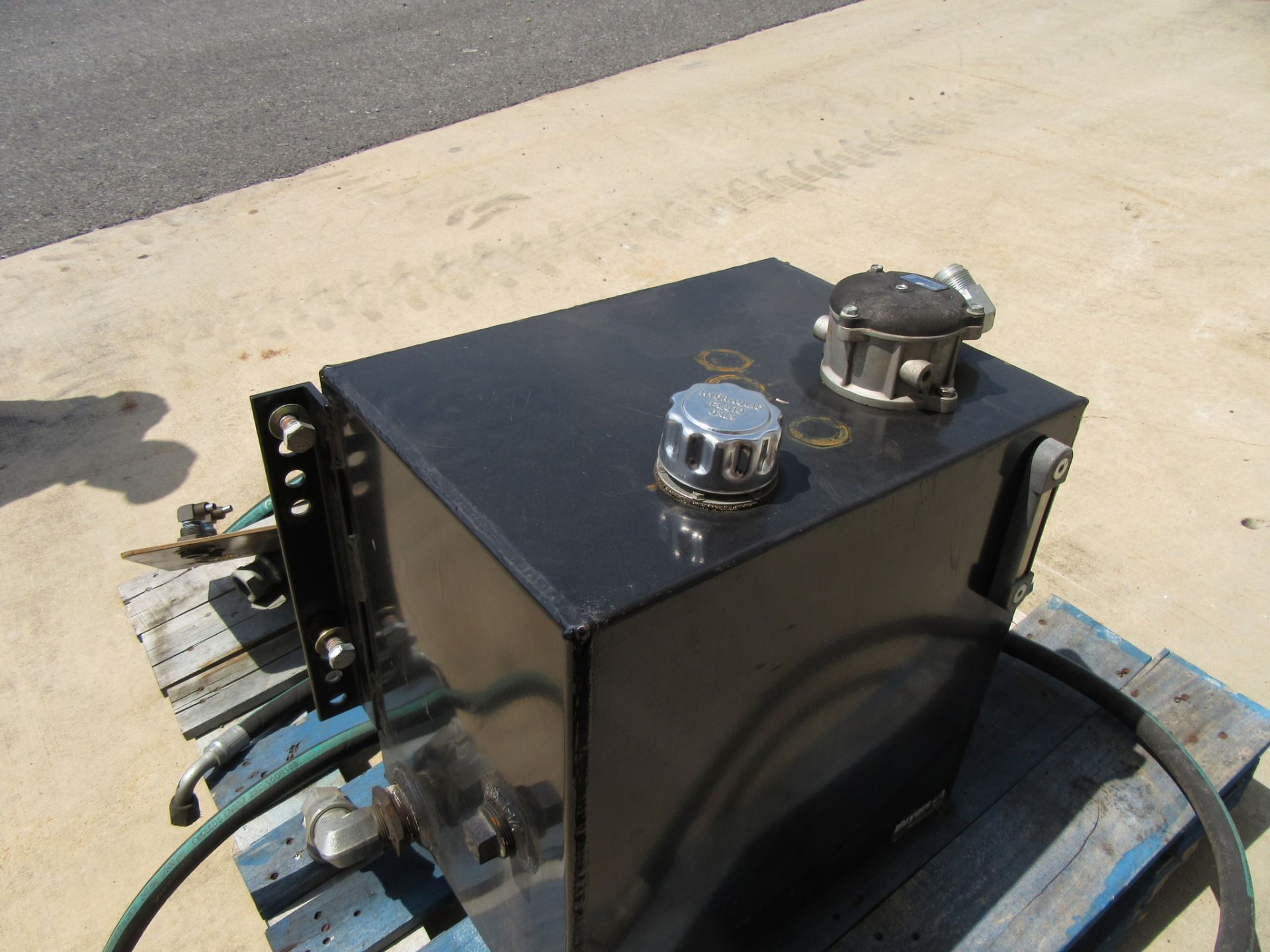 Hydraulic system - Image 4 of 8