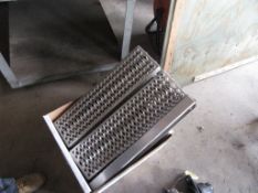 Peterbilt 11-04006-0650; 11-03942-0350