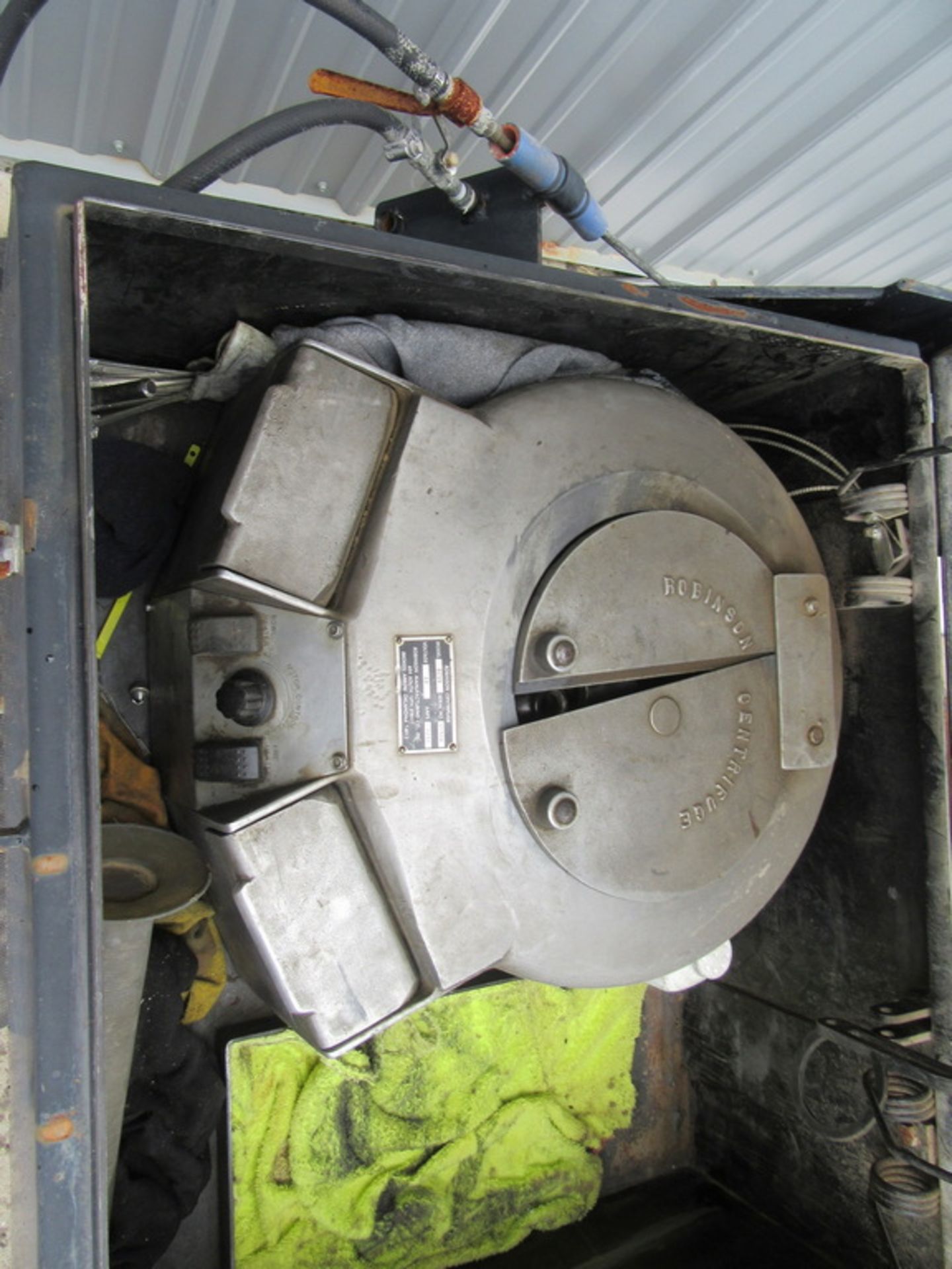Robinson Centrifuge 821B