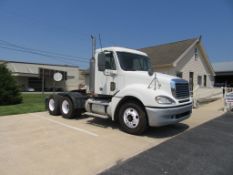 2007 Freightliner Columbia Day Cab Truck Tractor