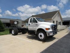 2007 Ford F750 Cab & Chassis
