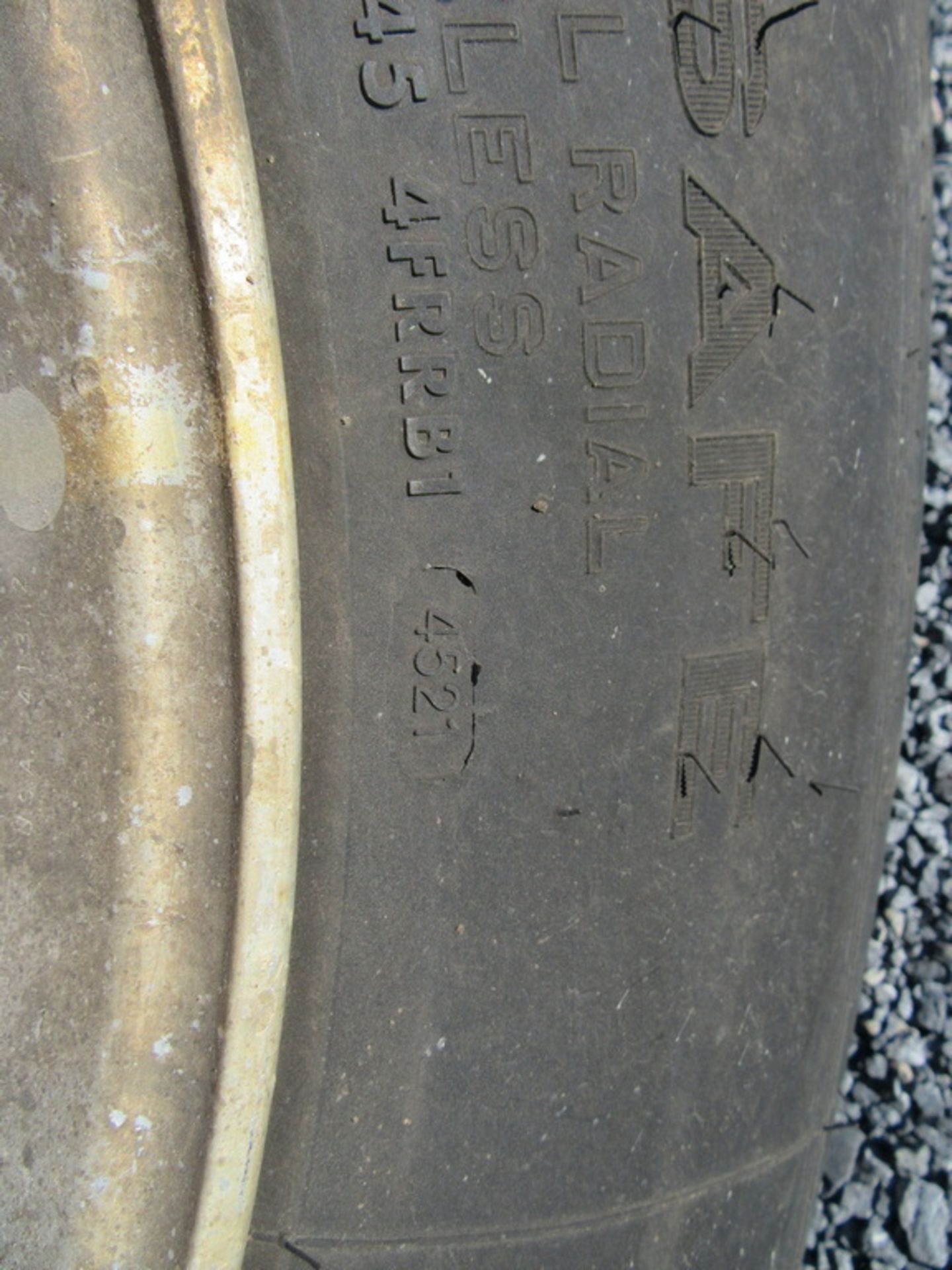 2011 Gladiator QR55-ST, 11R24.5 Tires on rims - Image 9 of 14