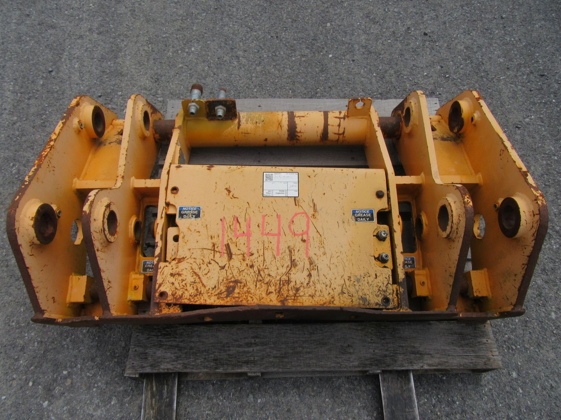 Paladin HL757TM9A Hydraulic quick coupler
