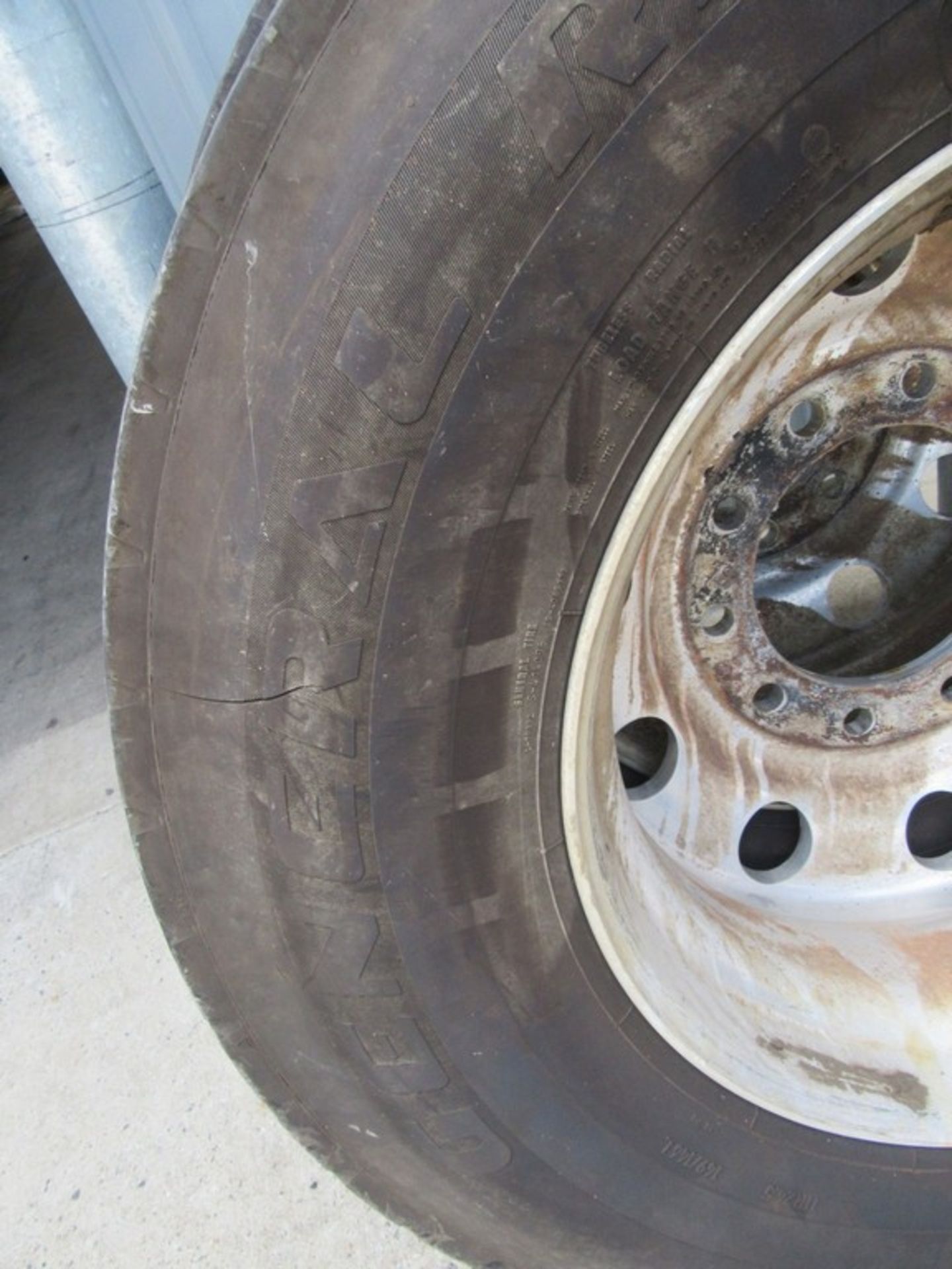 General 11R24.5 Tires on rims - Image 2 of 16