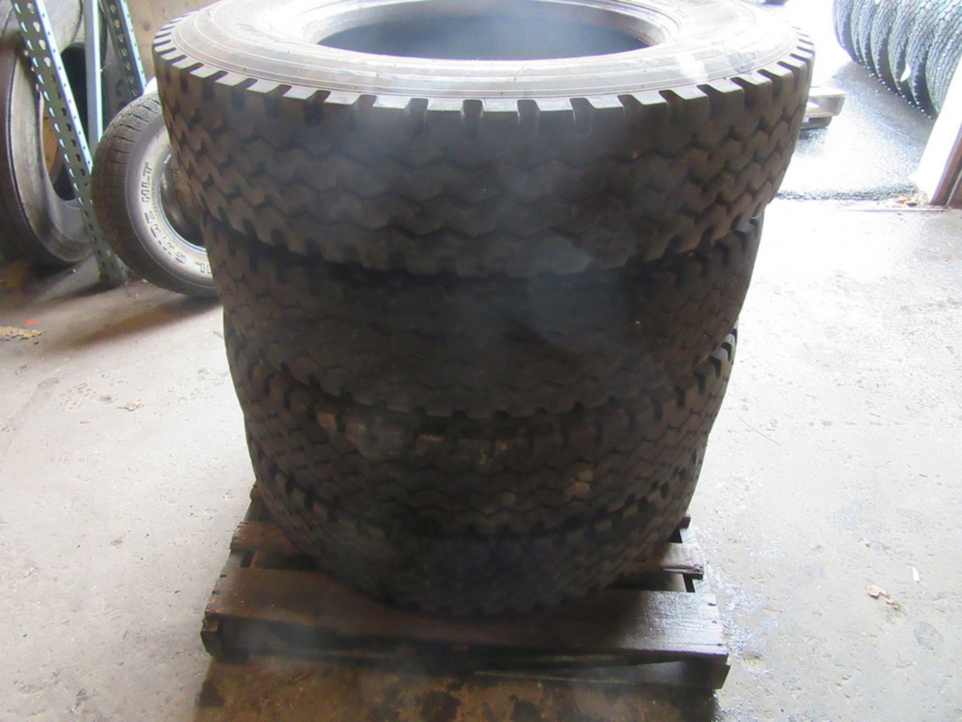 2018 Ironman I-301, 11R24.5 Tires - Image 17 of 19