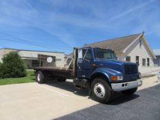 2001 International 4900 Flatbed Truck
