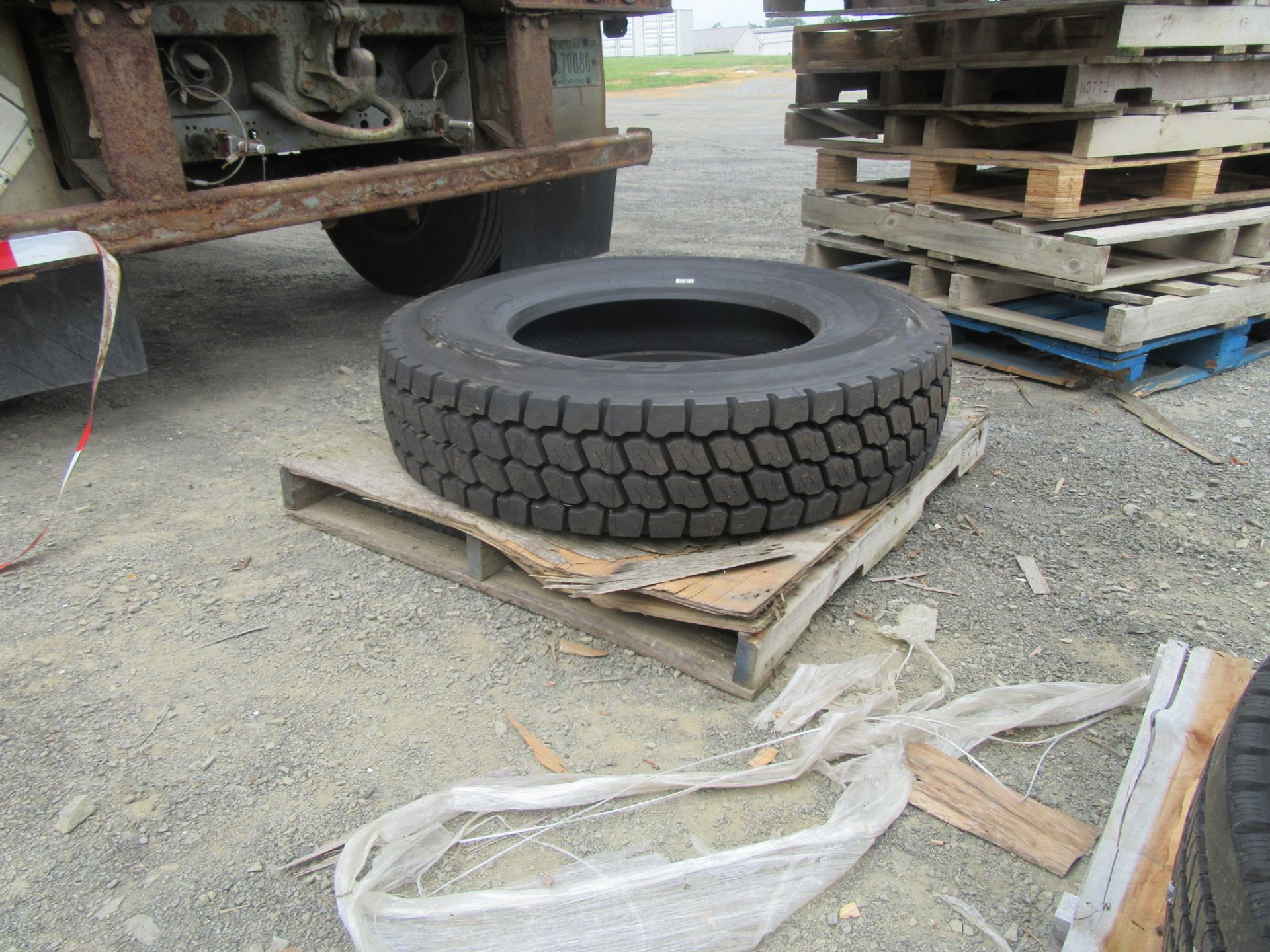 General RD, 11R24.5 Tire - Image 5 of 7