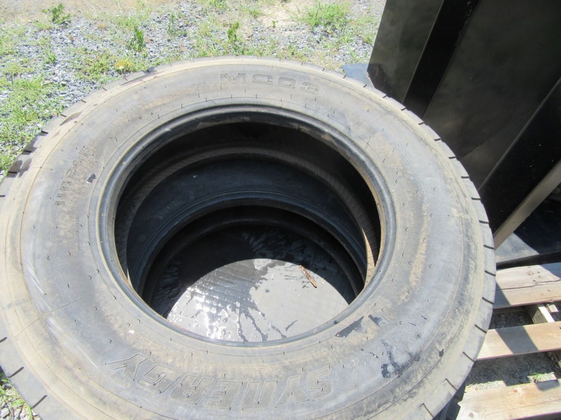 11R24.5 Tires - Image 10 of 20
