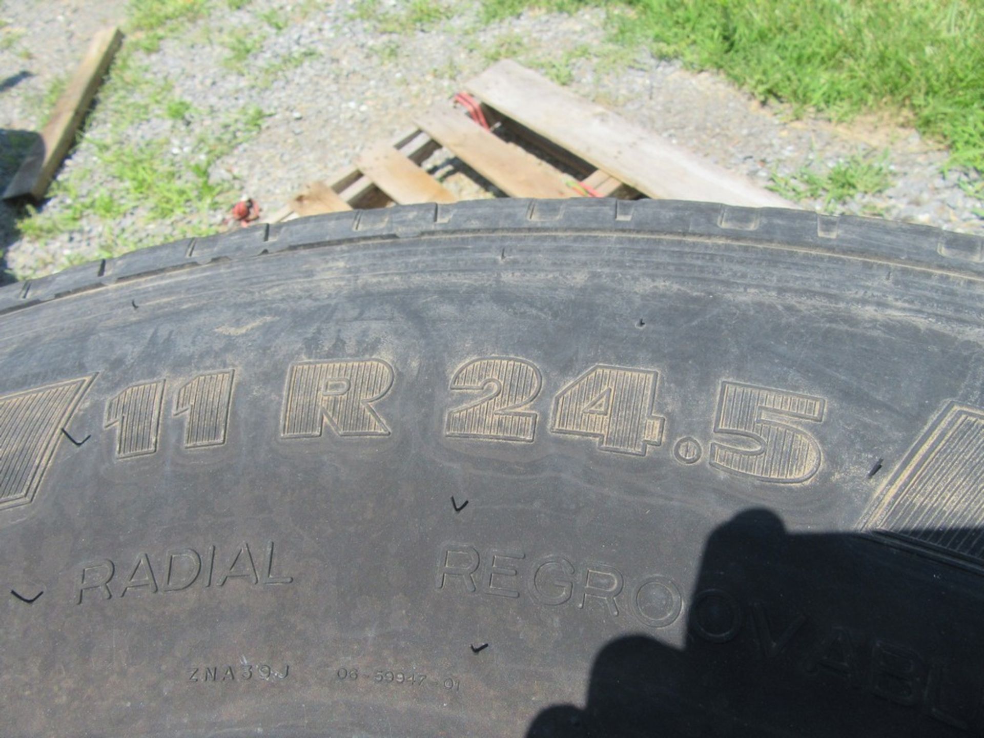 11R24.5 Tires - Image 4 of 20