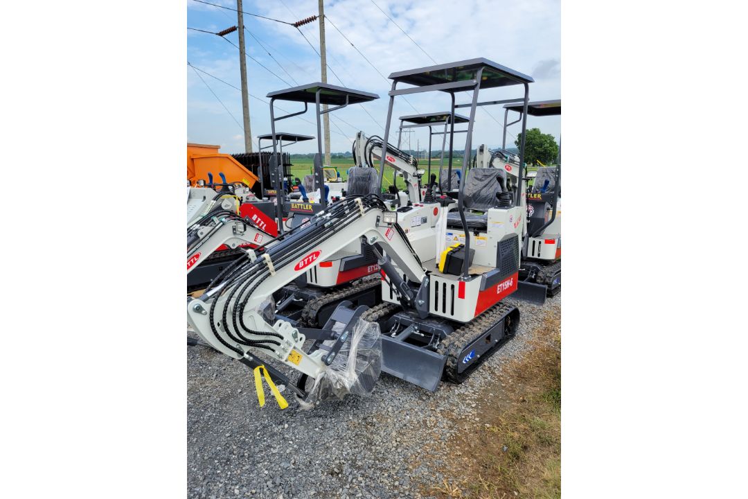 Battler ET15H-6 Mini Excavator 'NEW ' - Image 2 of 18