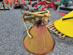 Fertilizer Spreader Fertilizer Spreader 'Runs and Operates'