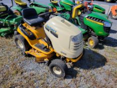 Cub Cadet LT1018 Riding Tractor 'AS-IS - For Parts or Repair'