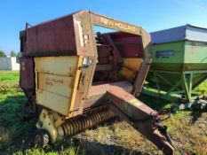 New Holland 853 Round Baler 'AS-IS - For Parts or Repair '