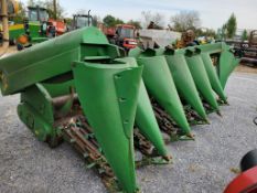 John Deere 693 Corn head