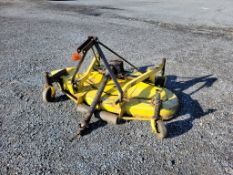 John Deere 261 Grooming Mower
