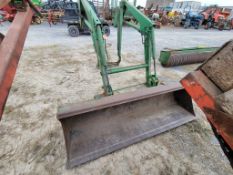 John Deere 460 Loader