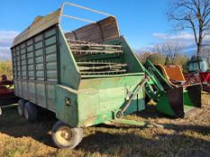 John Deere 716 Forage Wagon
