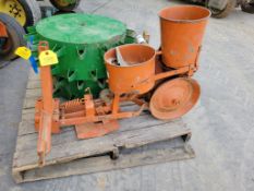 Powell Pumkin Planter