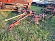 New Holland 163 Tedder