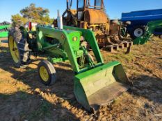 John Deere 1520 Loader Tractor 'Runs & Operates - NO Guarantee'