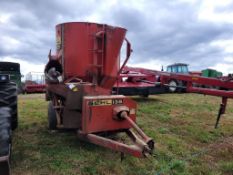 Gehl 135 Grinder Mixer 'Manual in the Office, '