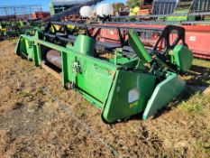 John Deere 918 Combine Head