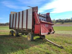 Miller Pro 4100 Forage Wagon