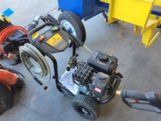 Hustler HH3524 Pressure Washer