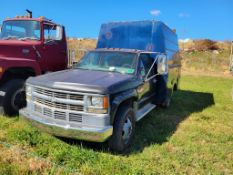 2000 Chevrolet 3500 Service Truck 'Title in the Office'
