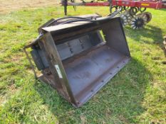 Mensch 1150 Side Chute Bucket