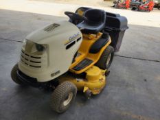 2006 Cub Cadet LT1050 Riding Tractor 'Ride & Drive - Drive Train Guarantee'