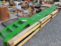 John Deere Straw Walker