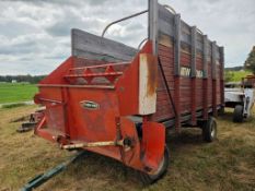 New Idea 606 Forage Wagon