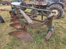 Oliver 565 Plow