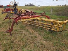 New Holland 256 Bar Rake