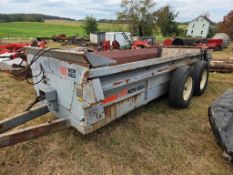 New Idea 3632 Manure Spreader