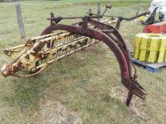 New Holland 256 Rake