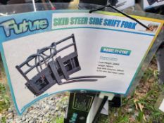 Future CYHC Hydraulic Adjust Pallet Forks 'NEW'
