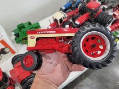 Model Tractor