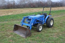 New Holland TC30 Compact Loader Tractor 'Ride & Drive - Drive Train Guarantee'