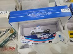 Quaker American Truck With Van Trailer