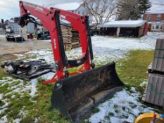 Massey Ferguson 946 Loader