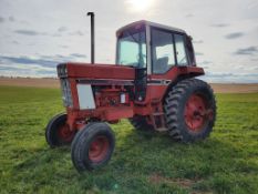 IH 1086 Cab Tractor 'AS-IS '