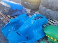 New Holland Fender Set