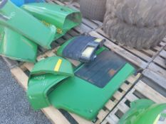 John Deere Side Panels Grill