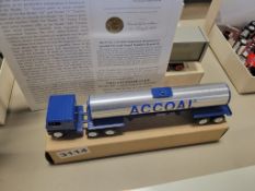 Winross Truck with Van Trailer