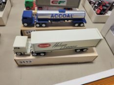 Winross Truck with Van Trailer