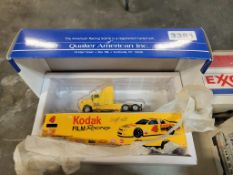 Quaker American Truck with Van Trailer